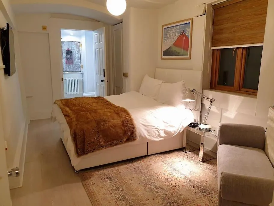 2 Spacious And Quiet One Bed In Central Hove With Free Parking Appartement